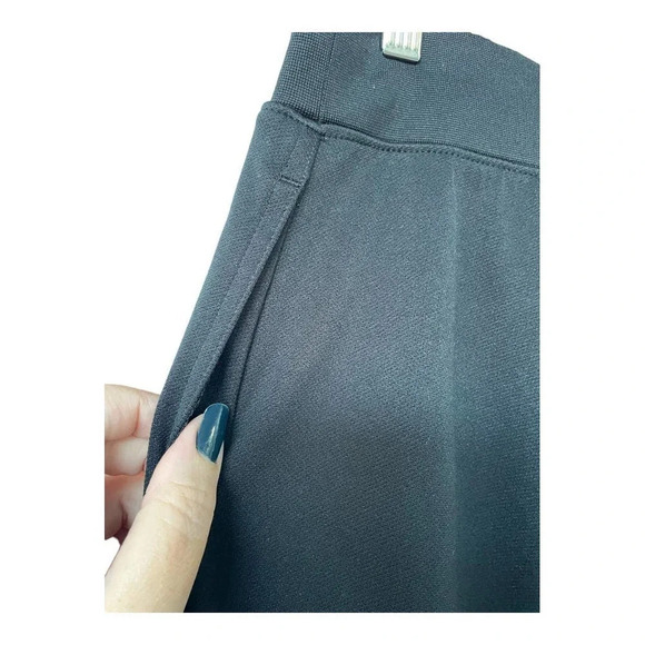 NIKE Women's Fit Dry Black Weave Knit Wide Leg Pockets Pants Size Medium 8/10 - Picture 8 of 10